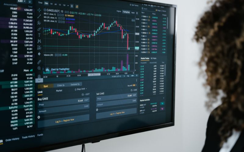 How Credit Monitoring Tools Help You Stay Funding-Ready