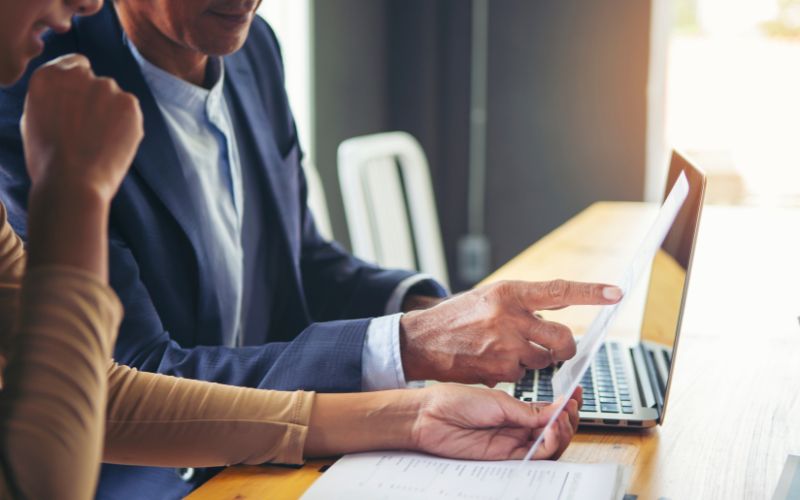 What Is a Net-30 Account and Why Is It Beneficia