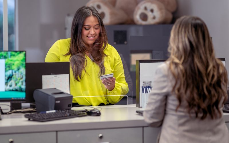 How to Get a Business Credit Card Without Using Your Personal Credit